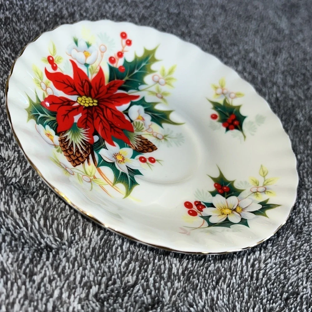ROYAL ALBERT POINSETTIA SAUCER ONLY, BONE CHINA ENGLAND VINTAGE REPLACEMENT